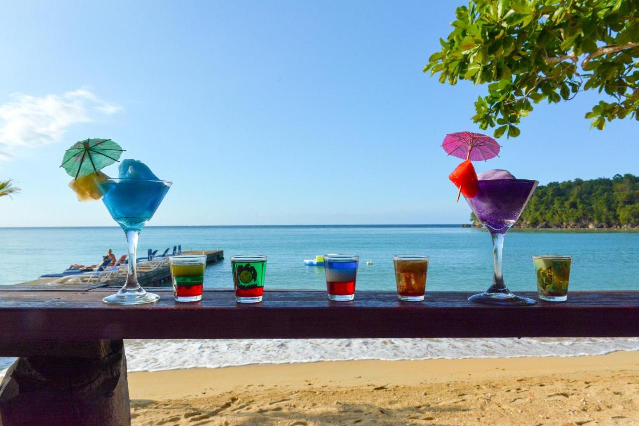 Kaz Kreol Beach Hotel Ocho Rios Exterior photo