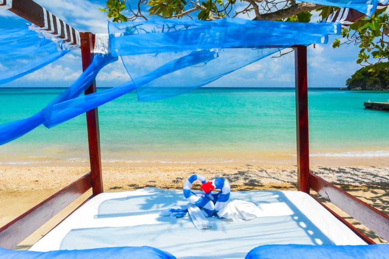 Kaz Kreol Beach Hotel Ocho Rios Exterior photo