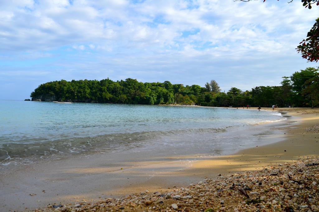 Kaz Kreol Beach Hotel Ocho Rios Exterior photo