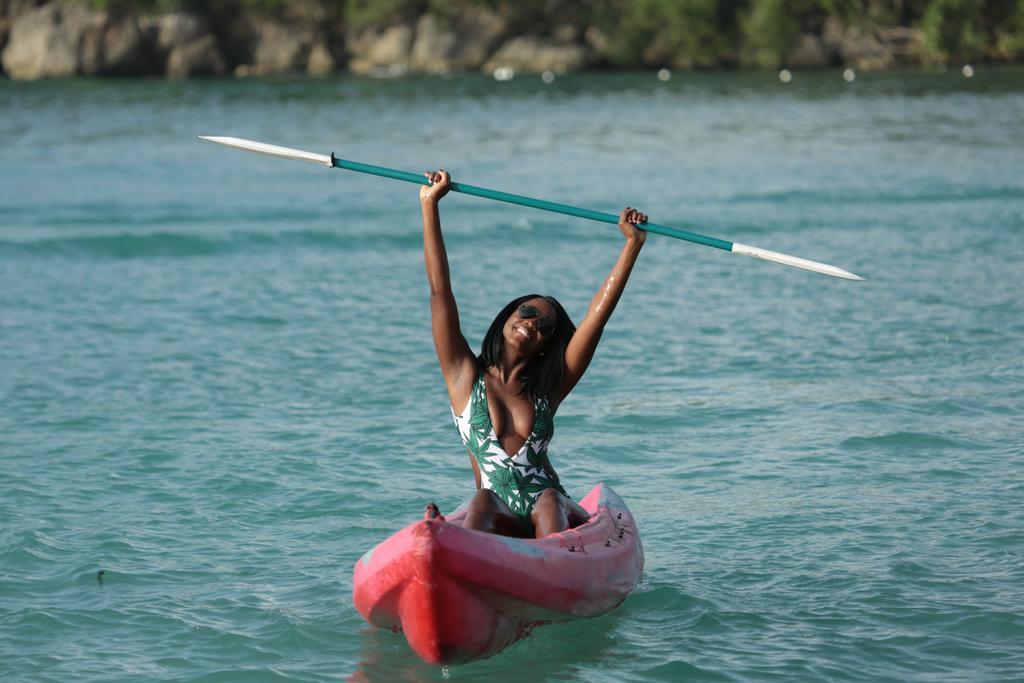 Kaz Kreol Beach Hotel Ocho Rios Exterior photo