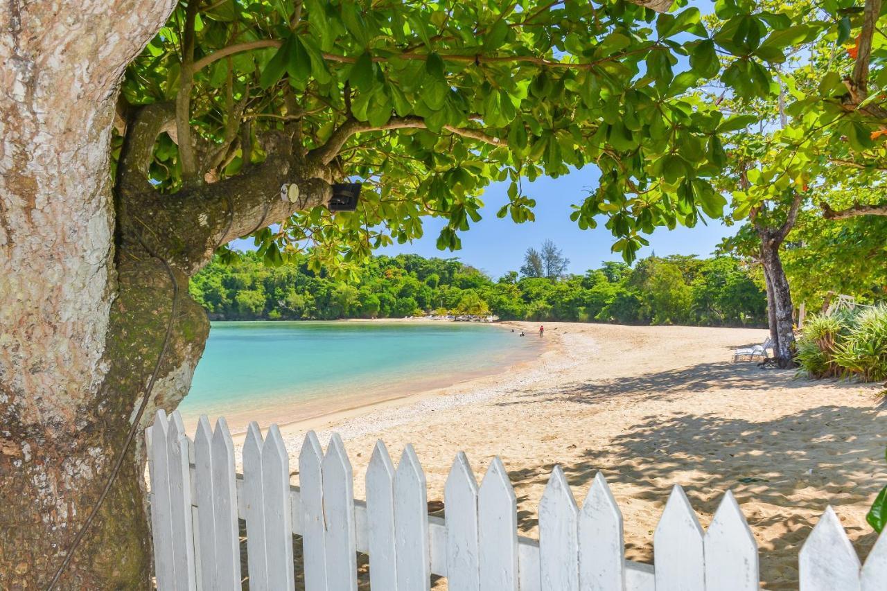 Kaz Kreol Beach Hotel Ocho Rios Exterior photo