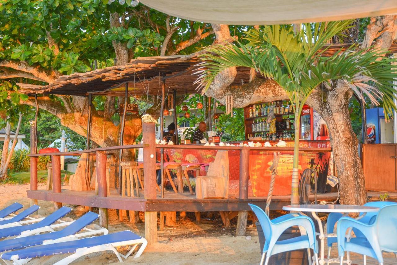 Kaz Kreol Beach Hotel Ocho Rios Exterior photo